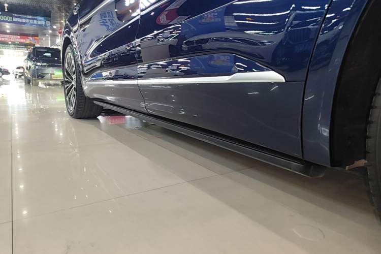 Used Deepal S09 2025 Four-Wheel Drive Ultra+ Custom Edition Left Side Sill