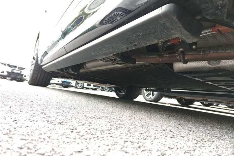 Used Deepal S09 2025 Four-Wheel Drive Ultra+ Custom Edition Left Side Sill