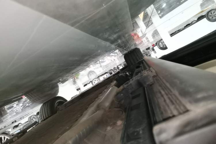 Used Deepal S09 2025 Four-Wheel Drive Ultra+ Custom Edition Left Side Sill