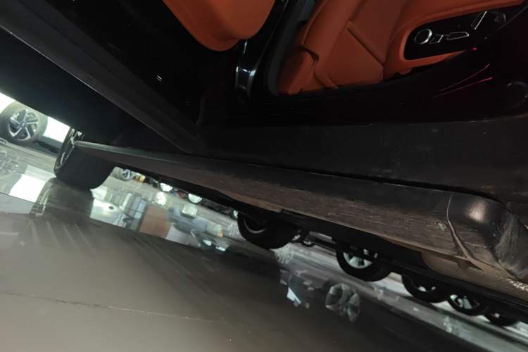 Used Deepal S09 2025 Four-Wheel-Drive Ultra Left Side Sill