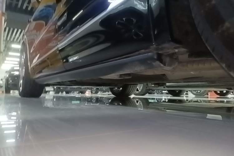 Used Deepal S09 2025 Four-Wheel Drive Ultra+ Custom Edition Left Side Sill