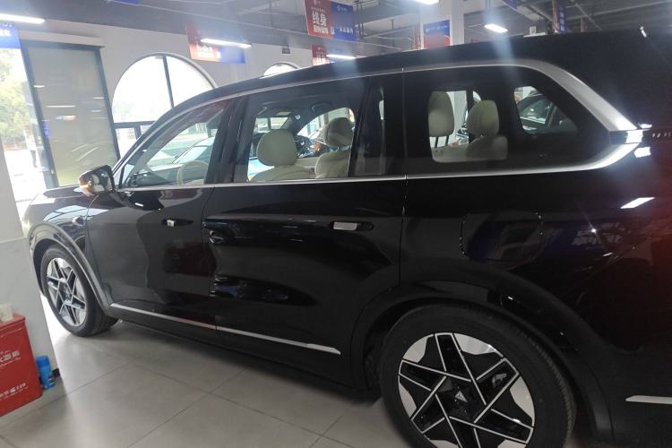 Used Deepal S09 2025 Rear-Drive Ultra+ Left Side