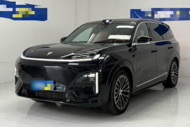 Ojetý Deepal S09 2025 Four-Wheel Drive Ultra+ Custom Edition