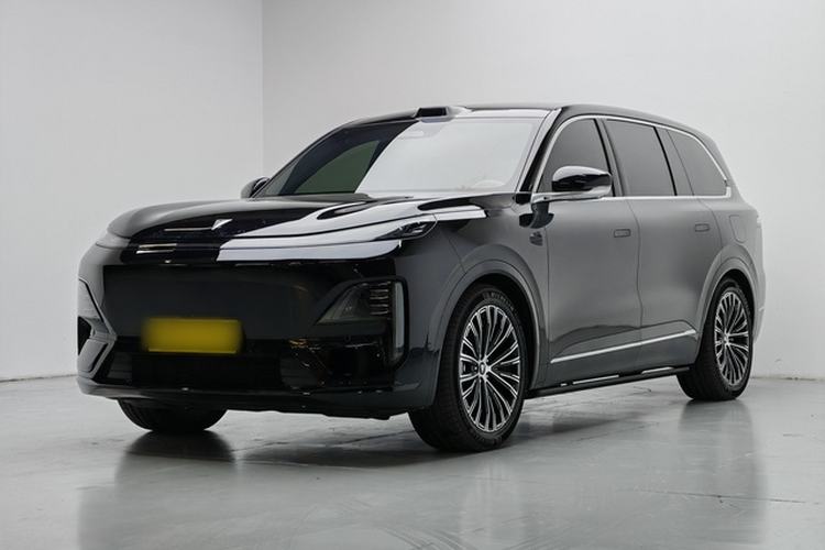 Deepal S09 2025 Four-Wheel Drive Ultra+ Custom Edition