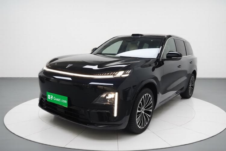 Deepal S09 2025 Four-Wheel Drive Ultra+ Custom Edition