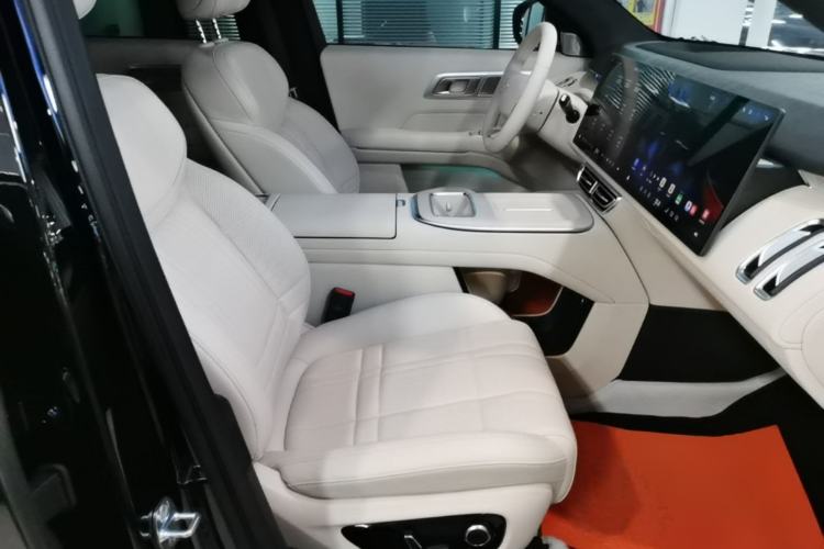 Used Deepal S09 2025 Four-Wheel Drive Ultra+ Custom Edition Right Front Seat