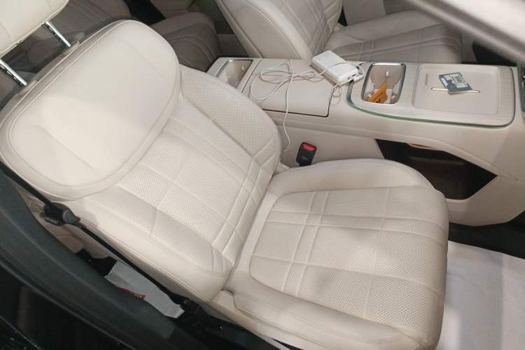 Used Deepal S09 2025 Rear-Drive Ultra Right Front Seat
