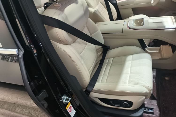 Used Deepal S09 2025 Rear-Drive Ultra+ Right Front Seat