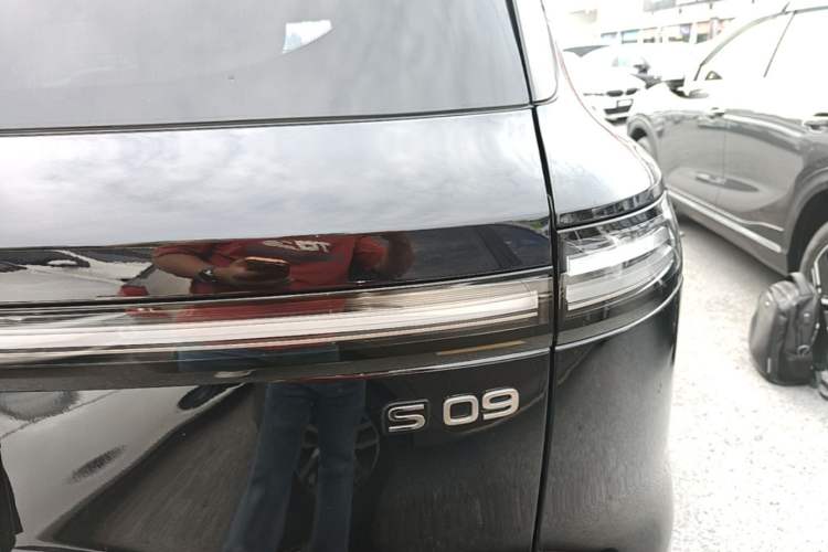 Used Deepal S09 2025 Four-Wheel Drive Ultra+ Custom Edition Right Rear Taillight