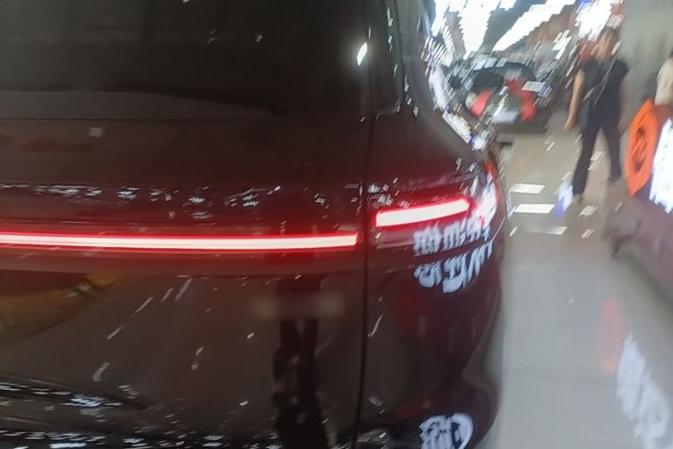 Used Deepal S09 2025 Four-Wheel Drive Ultra+ Custom Edition Right Rear Taillight