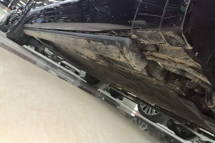 Used Deepal S09 2025 Rear-Drive Ultra+ Right Side Sill