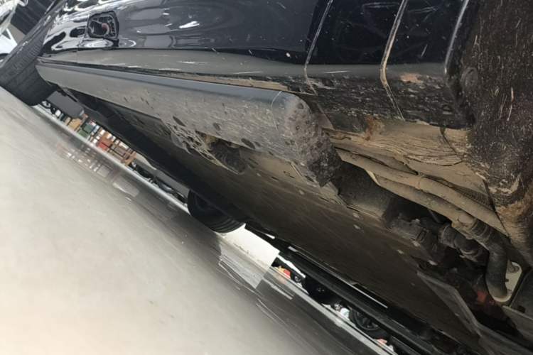 Used Deepal S09 2025 Rear-Drive Ultra Right Side Sill