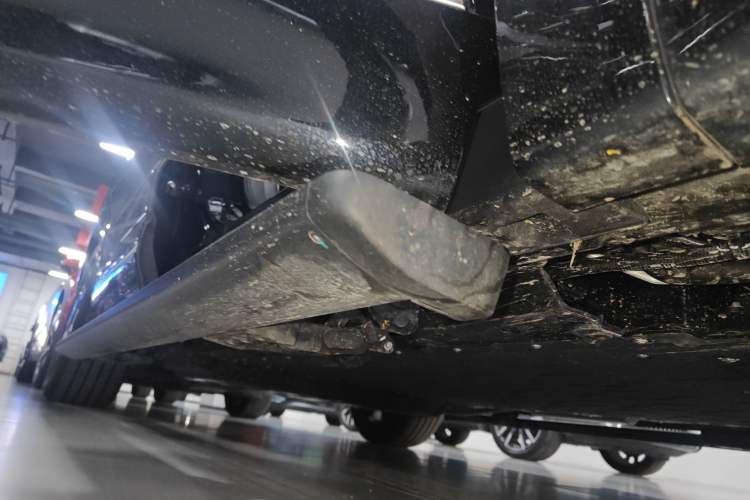 Used Deepal S09 2025 Rear-Drive Ultra+ Right Side Sill