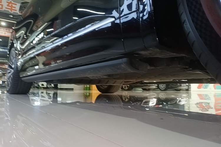 Used Deepal S09 2025 Four-Wheel Drive Ultra+ Custom Edition Right Side Sill