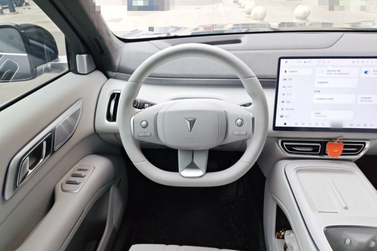 Used Deepal S09 2025 Four-Wheel Drive Ultra+ Custom Edition Steering Wheel
