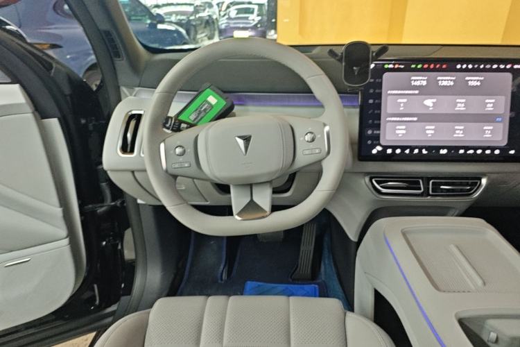 Used Deepal S09 2025 Rear-Drive Ultra+ Steering Wheel