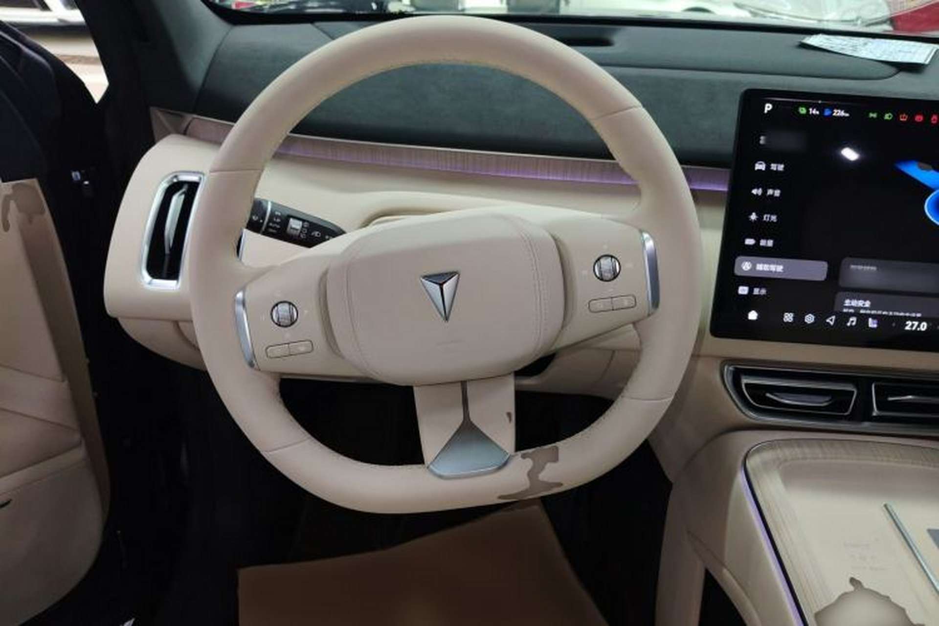 Used Deepal S09 2025 Rear-Drive Ultra Steering Wheel