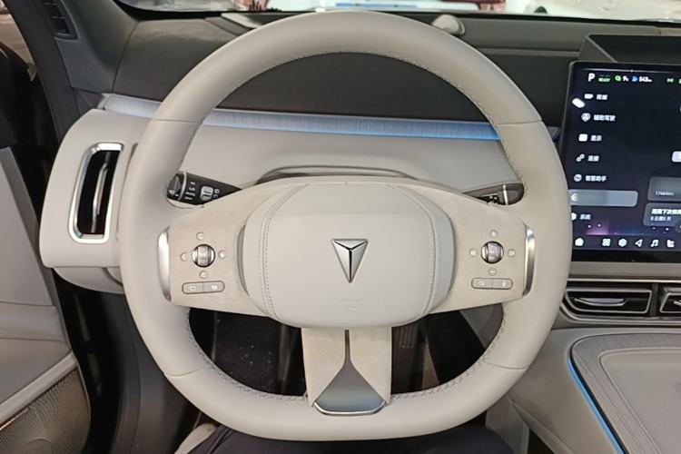 Used Deepal S09 2025 Rear-Drive Ultra+ Steering Wheel