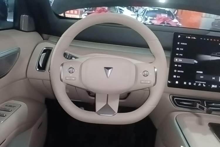 Used Deepal S09 2025 Four-Wheel Drive Ultra+ Custom Edition Steering Wheel