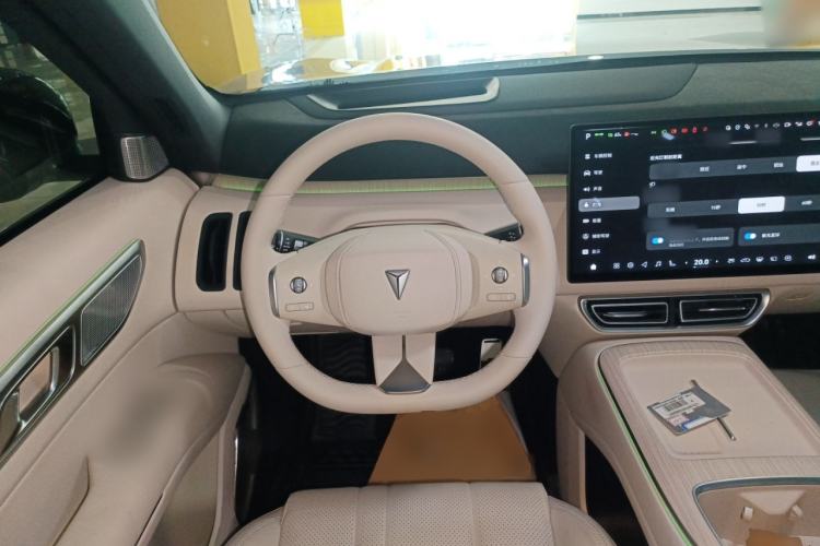 Used Deepal S09 2025 Rear-Drive Ultra Steering Wheel
