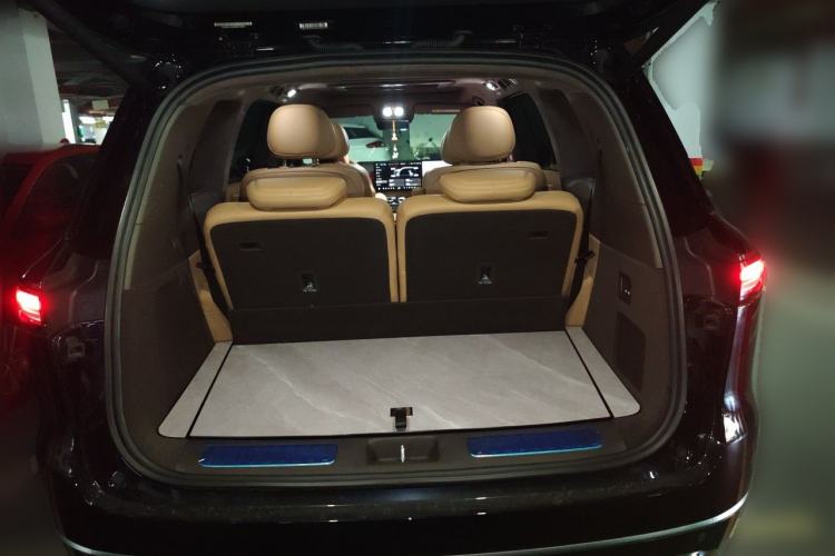 Used Deepal S09 2025 Model Four-Wheel Drive Ultra+ Customized Long-Range Version Trunk
