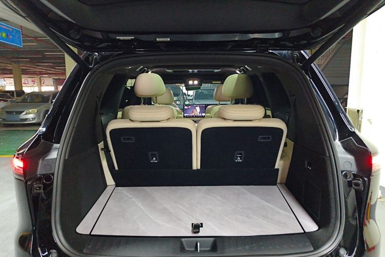 Used Deepal S09 2025 Four-Wheel Drive Ultra+ Custom Edition Trunk
