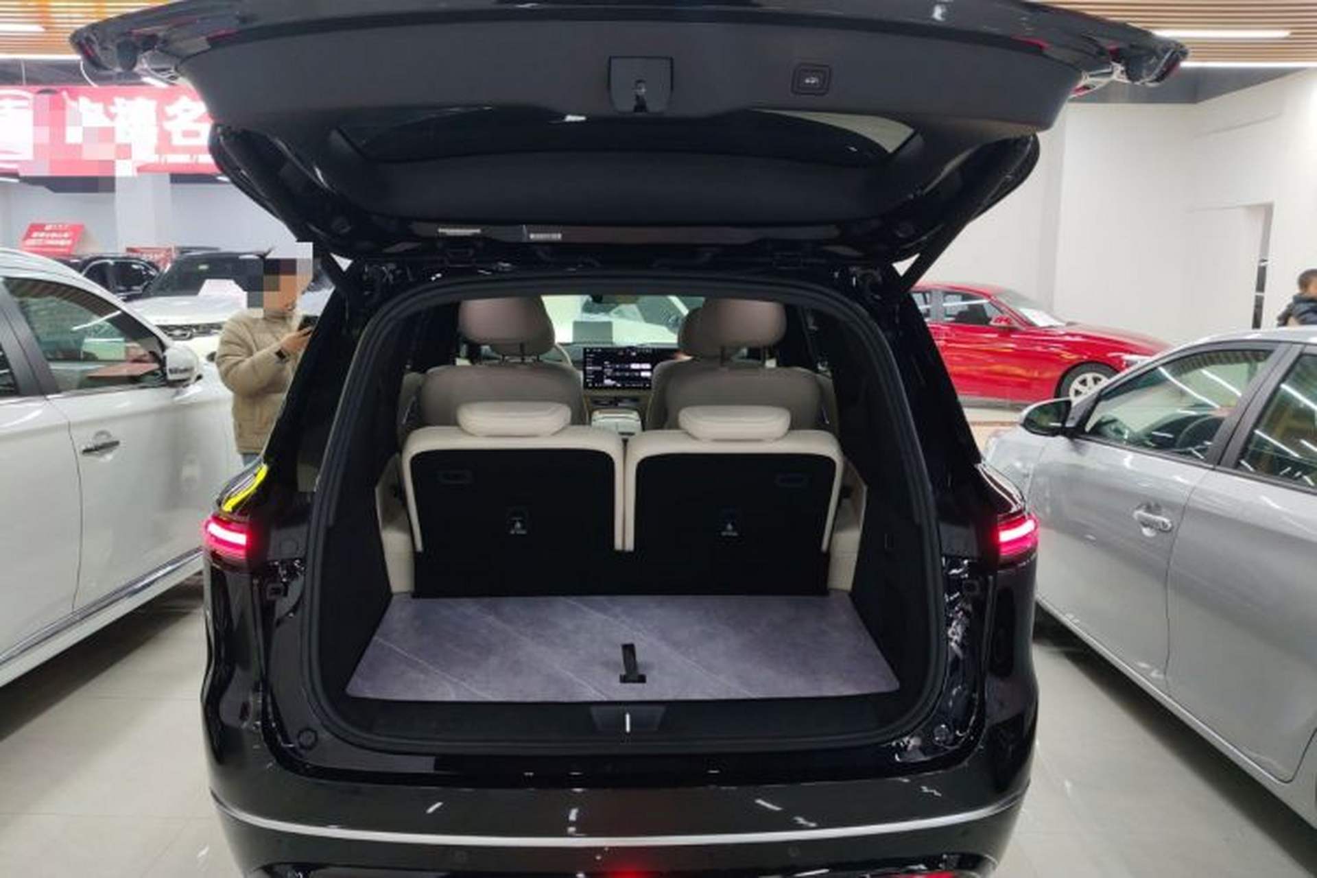 Used Deepal S09 2025 Rear-Drive Ultra Trunk