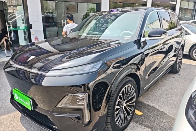 Deepal S09 2025 Four-Wheel Drive Ultra+ Custom Edition
