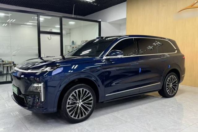 Deepal S09 2025 Four-Wheel Drive Ultra+ Custom Edition usado