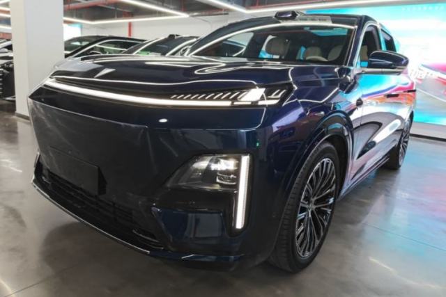 Deepal S09 2025 Four-Wheel Drive Ultra+ Custom Edition usado