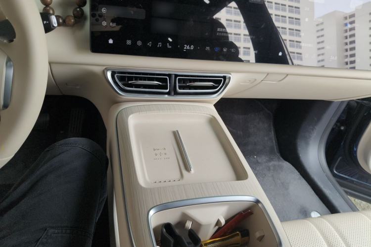 Used Deepal S09 2025 Rear-Drive Ultra+ Audio And AC Panel