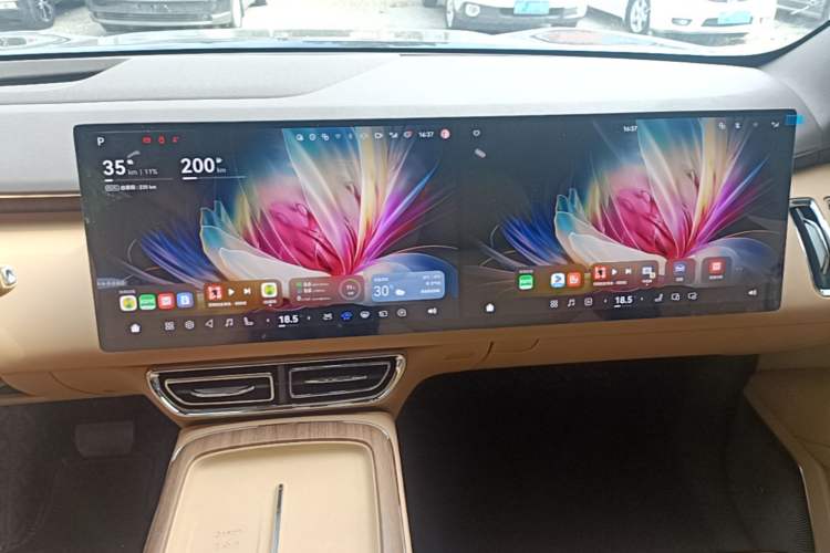 Used Deepal S09 2025 Model Rear-Wheel Drive Ultra+ Long-Range Version Audio And AC Panel