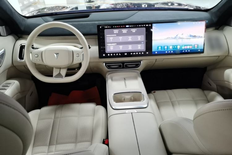 Used Deepal S09 2025 Four-Wheel Drive Ultra+ Custom Edition Center Console