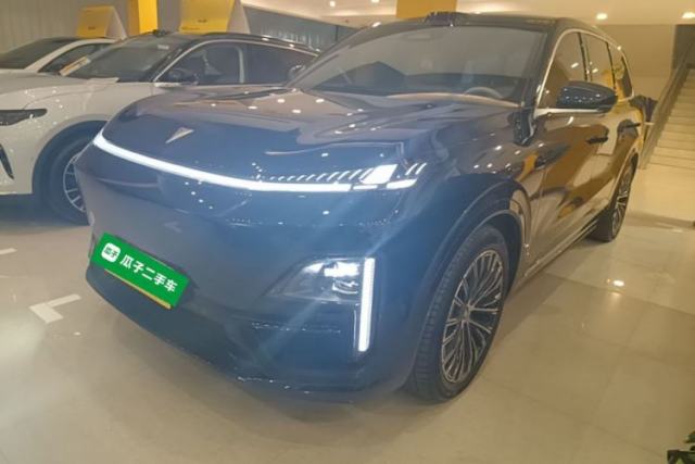 Ojetý Deepal S09 2025 Four-Wheel Drive Ultra+ Custom Edition