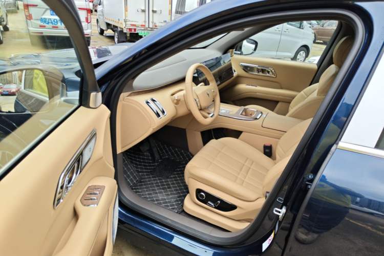 Used Deepal S09 2025 Model Rear-Wheel Drive Ultra+ Long-Range Version Driver Seat