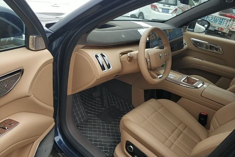 Used Deepal S09 2025 Model Rear-Wheel Drive Ultra+ Long-Range Version Driver Seat