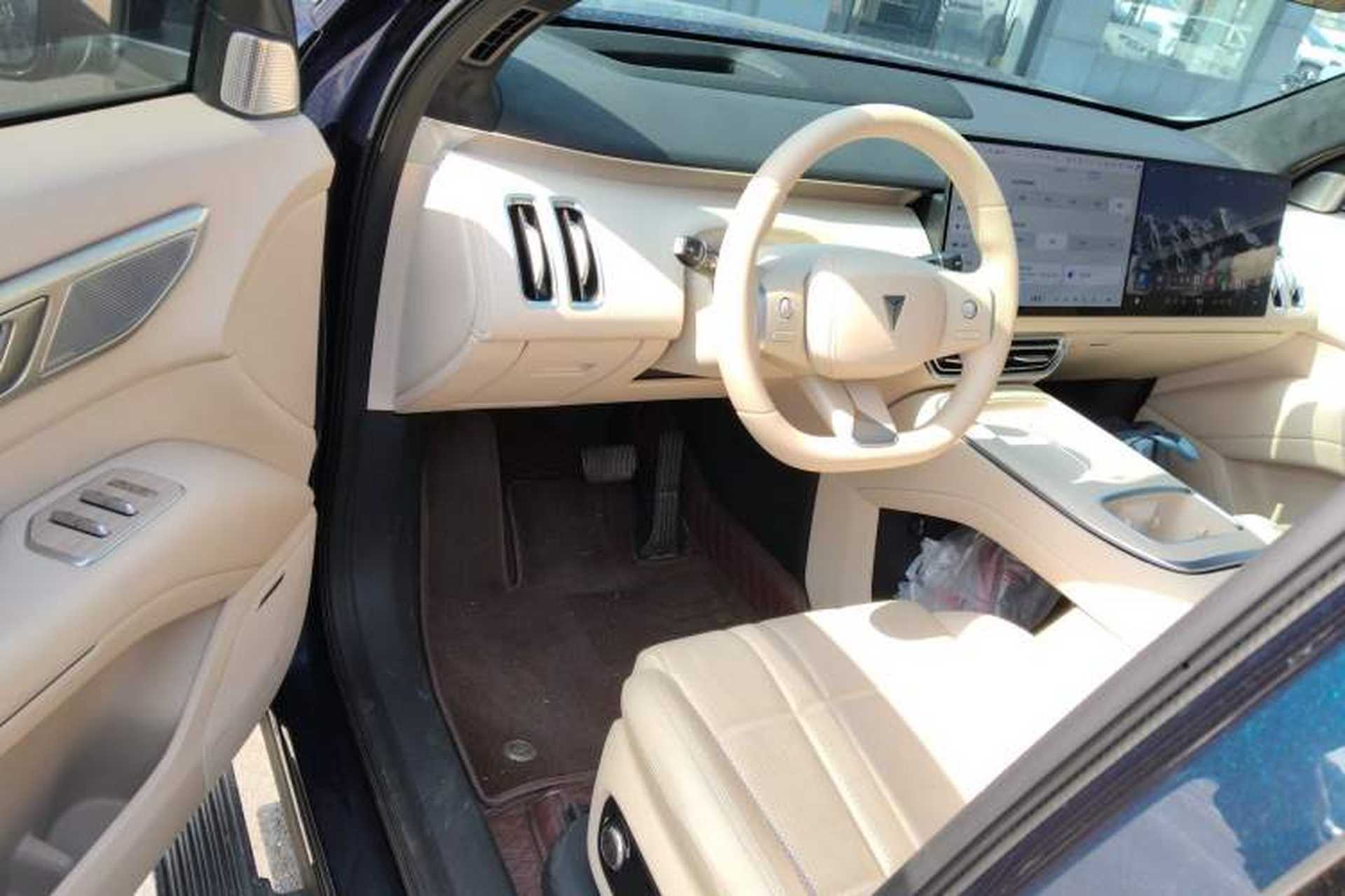Used Deepal S09 2025 Four-Wheel Drive Ultra+ Custom Edition Driver Seat