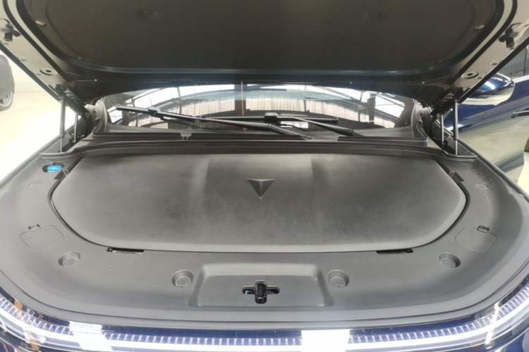 Used Deepal S09 2025 Four-Wheel Drive Ultra+ Custom Edition Engine Bay