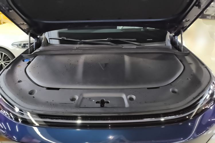Used Deepal S09 2025 Rear-Drive Ultra+ Engine Bay