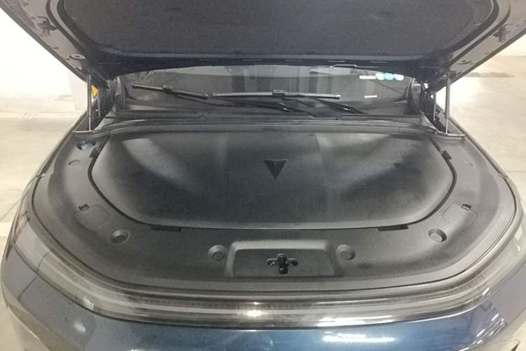 Used Deepal S09 2025 Four-Wheel Drive Ultra+ Custom Edition Engine Bay