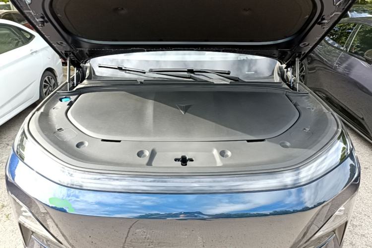 Used Deepal S09 2025 Model Rear-Wheel Drive Ultra+ Long-Range Version Engine Bay