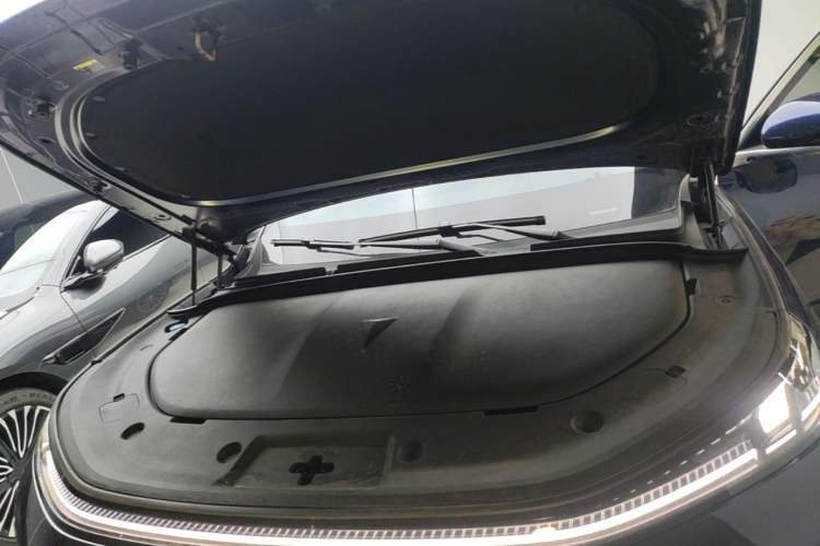 Used Deepal S09 2025 Four-Wheel Drive Ultra+ Custom Edition Engine Bay
