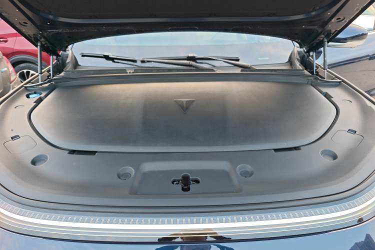 Used Deepal S09 2025 Four-Wheel Drive Ultra+ Custom Edition Engine Bay