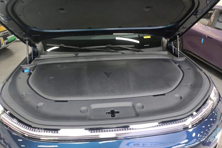 Used Deepal S09 2025 Four-Wheel Drive Ultra+ Custom Edition Engine Bay