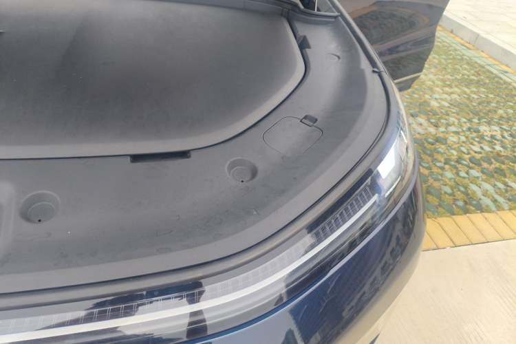 Used Deepal S09 2025 Rear-Drive Ultra Engine Bay Left