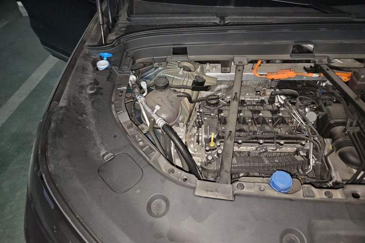 Used Deepal S09 2025 Rear-Drive Ultra+ Engine Bay Right