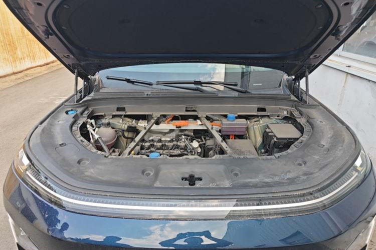 Used Deepal S09 2025 Four-Wheel Drive Ultra+ Custom Edition Engine Bay