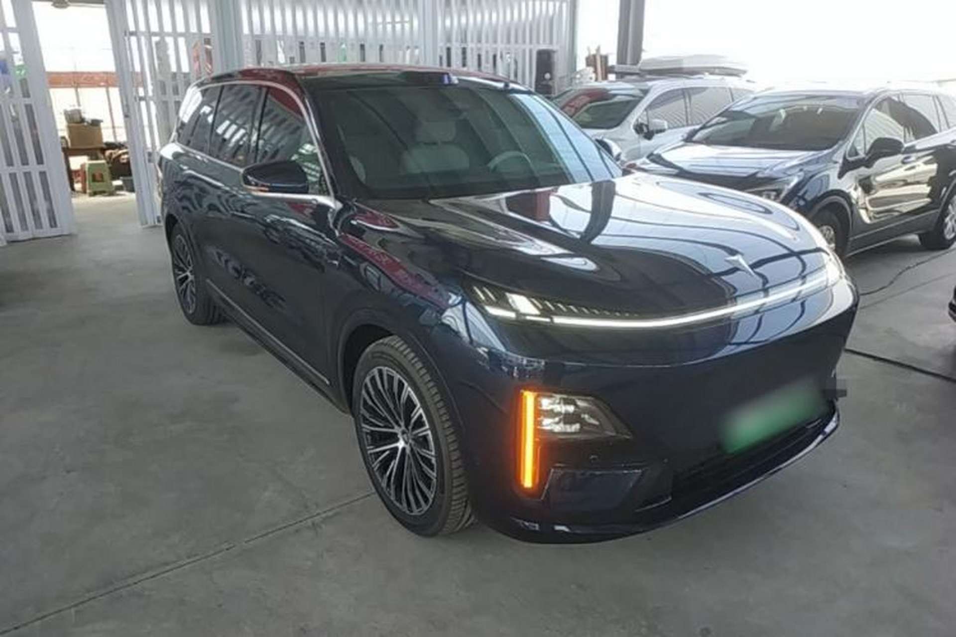 Used Deepal S09 2025 Four-Wheel Drive Ultra+ Custom Edition Exterior 1