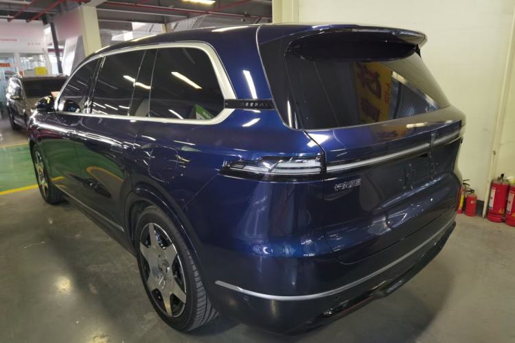 Used Deepal S09 2025 Four-Wheel Drive Ultra+ Custom Edition Exterior 2