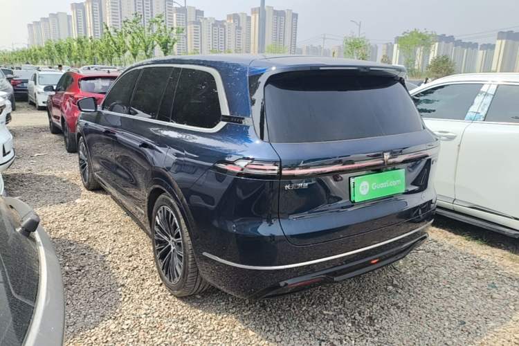 Used Deepal S09 2025 Four-Wheel Drive Ultra+ Custom Edition Exterior 2